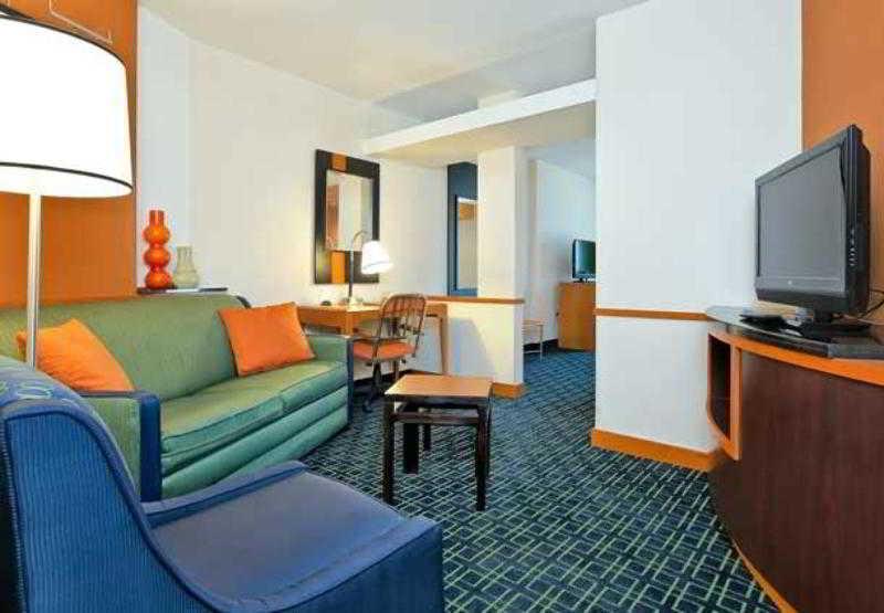 Fairfield Inn & Suites Орандж-Бич Экстерьер фото