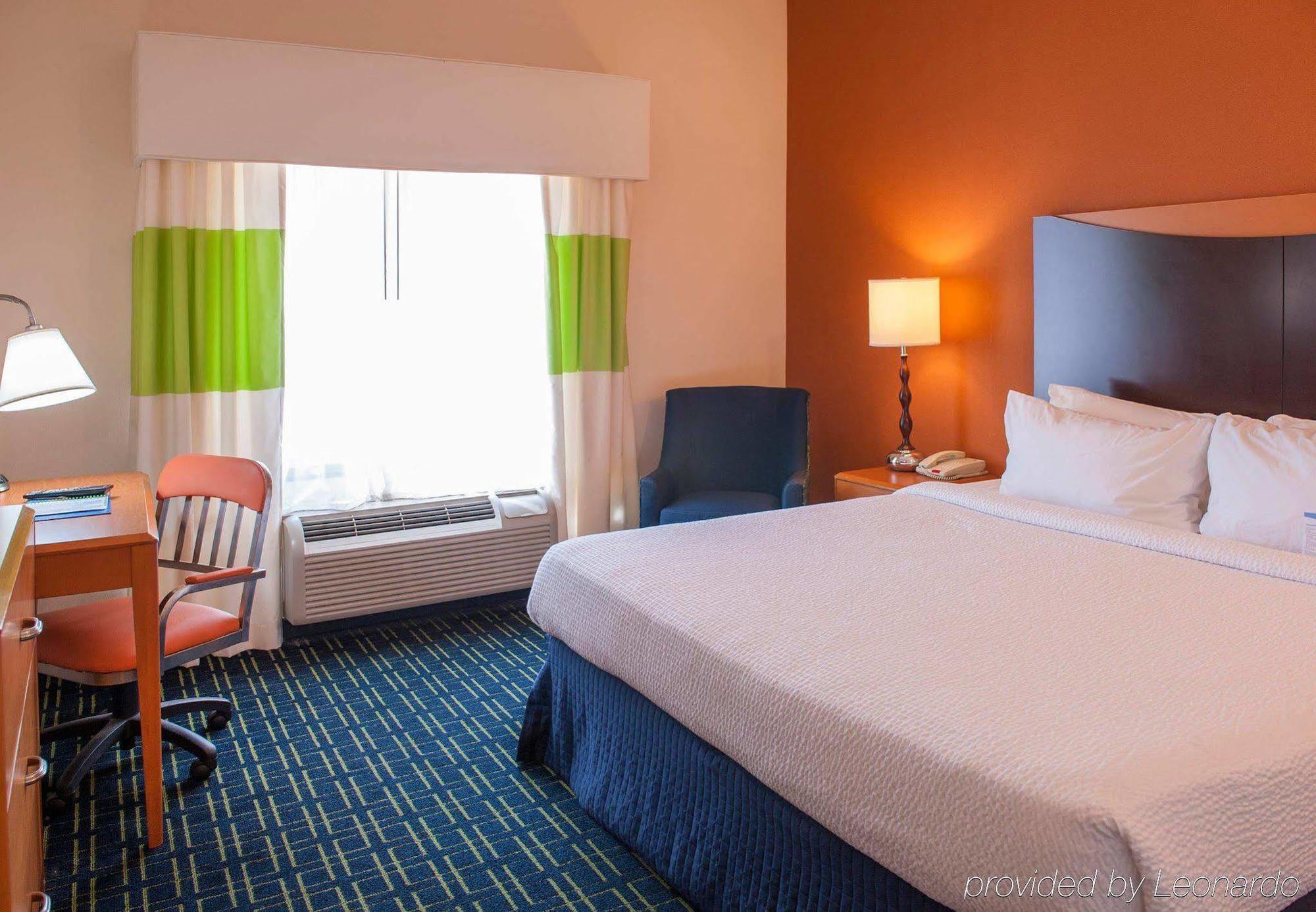 Fairfield Inn & Suites Орандж-Бич Экстерьер фото
