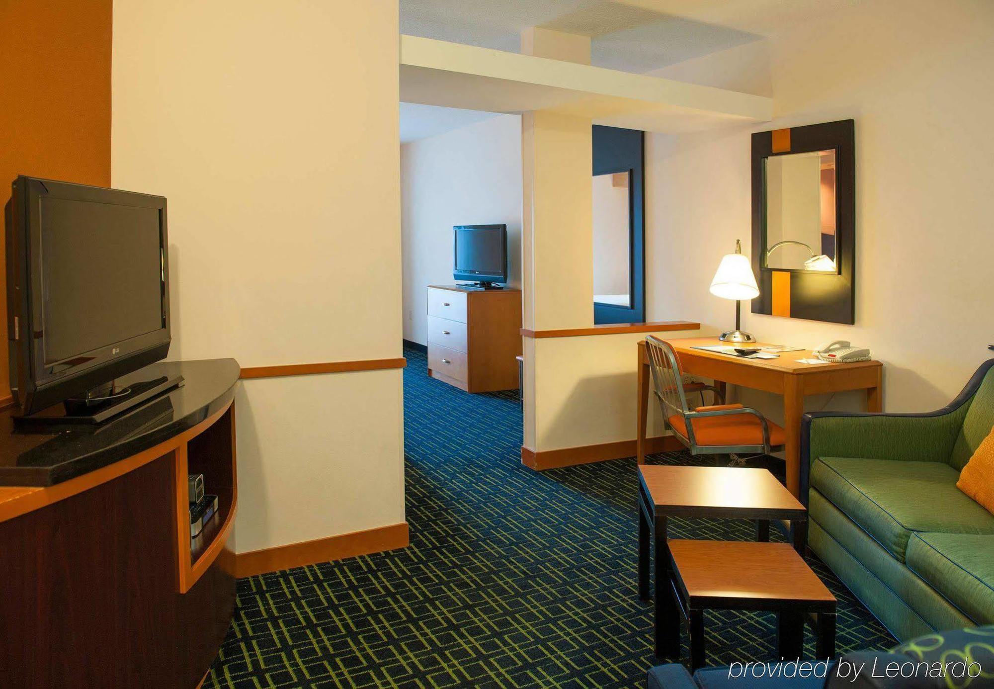 Fairfield Inn & Suites Орандж-Бич Экстерьер фото