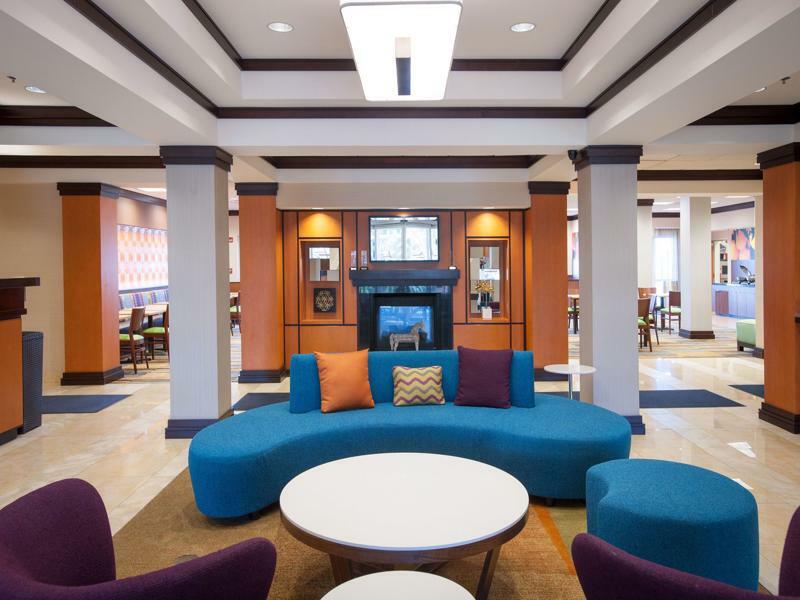 Fairfield Inn & Suites Орандж-Бич Экстерьер фото